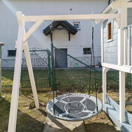 منزل للإقامة Pod Baranami Zator Przeciszow