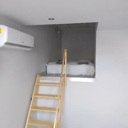 Pod Baranami Zator منزل للإقامة *