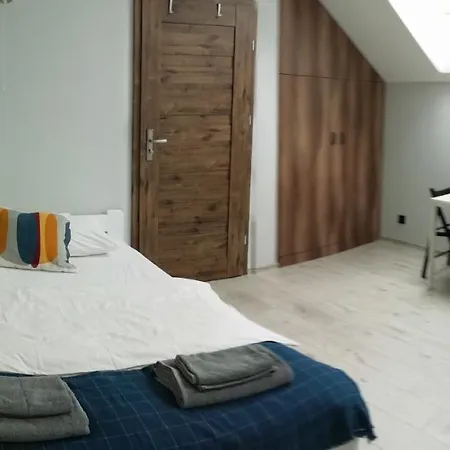 Pod Baranami Zator منزل للإقامة Przeciszow